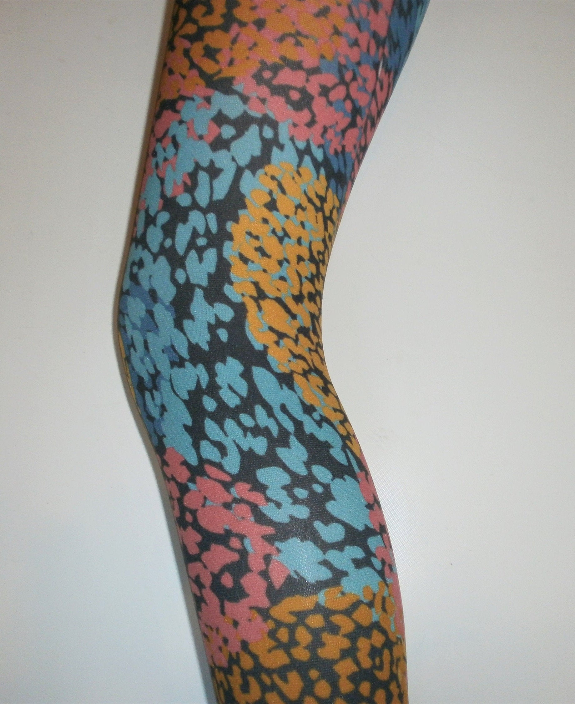 Swirly Abstract Funky Vintage Patterned Printed Tights Trippy 60's 70's  80's Boho Alternative Print Festival -  Israel