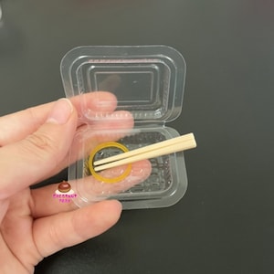 Miniaturowy zestaw pojemników na żywność do gotowania dla małych kuchni