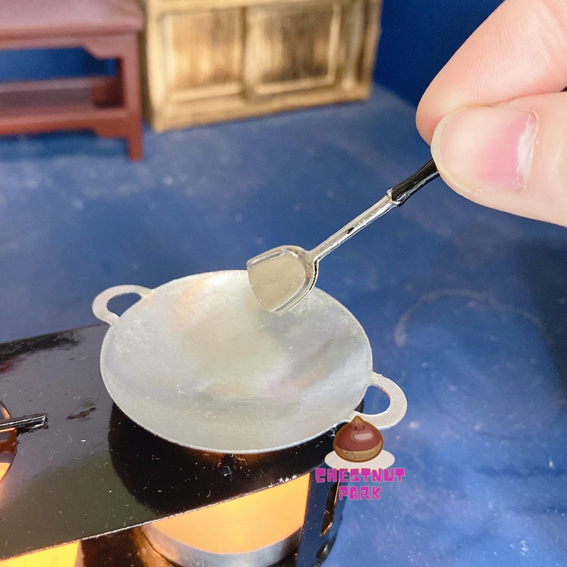 Miniature Cooking Stove Pan Utensil: Cooking Tiny Food Miniature kitchen set wok and spatula