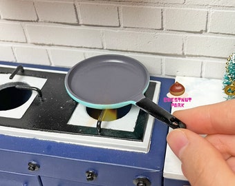 Miniature Cooking Pan: Cooking Tiny Food | Miniature kitchen set