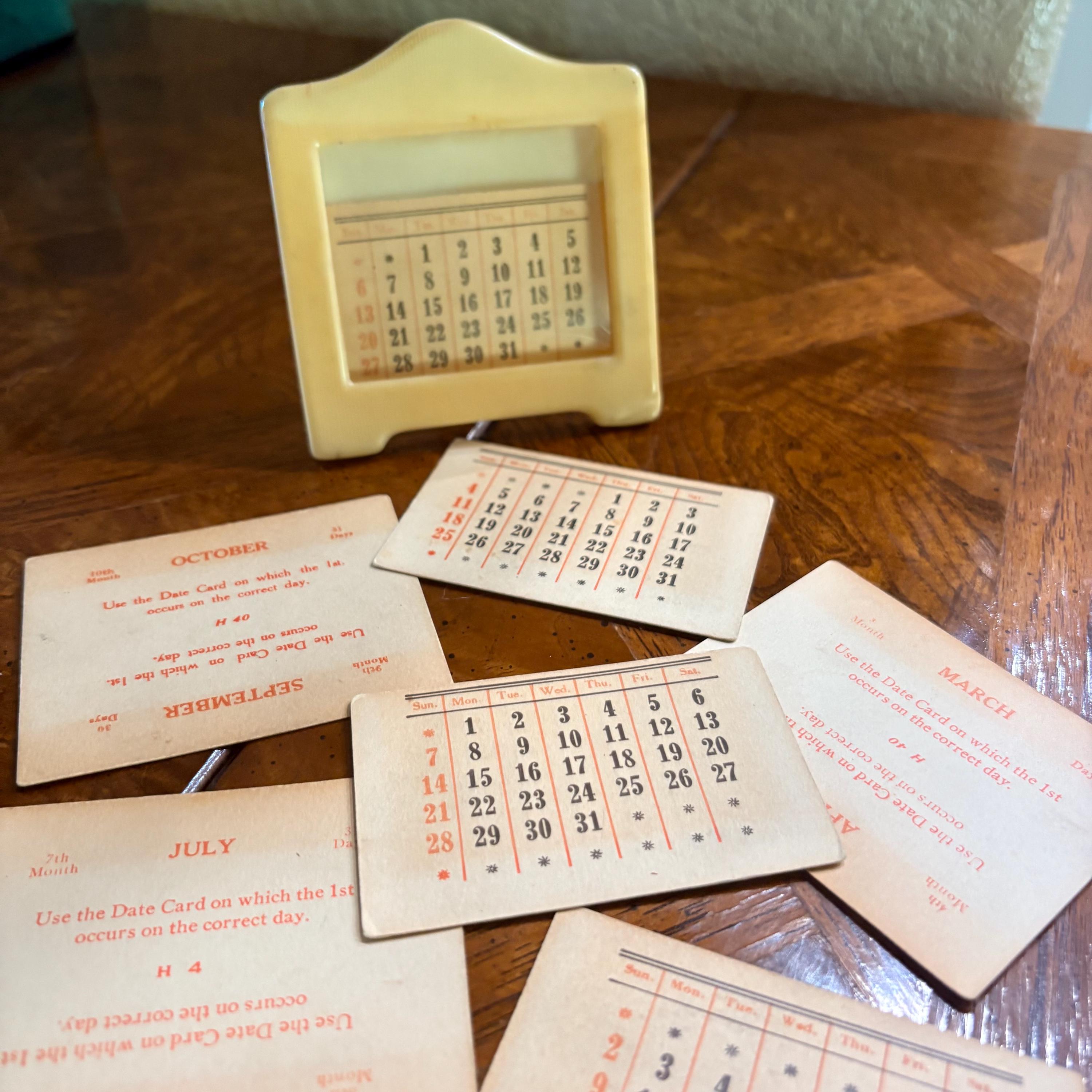 Perpetual Desk Calendar Vintage 1940s 1950s Flip Card Calendar Bakelite ...