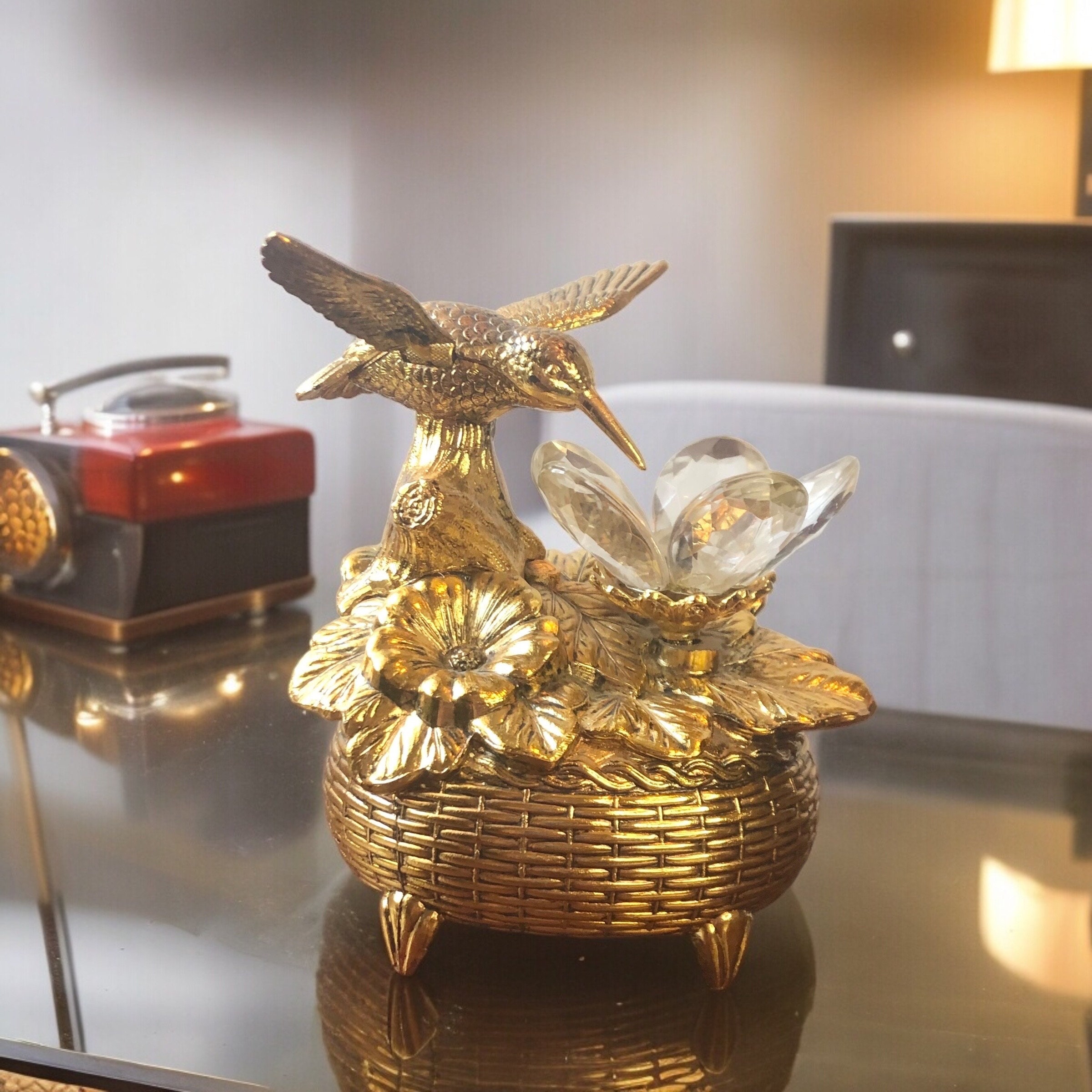 Vintage Hummingbird Music Box – 1960s Gold Mechanical