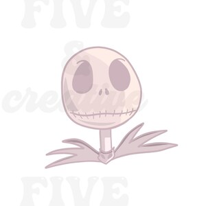 Puede incluir: Ilustración en morado claro de la cabeza y el cuello de Jack Skellington de Pesadilla antes de Navidad. La cabeza tiene ojos grandes y ovalados, una boca cosida y una nariz pequeña. El cuello es delgado y el cuello tiene forma de ala de murciélago.