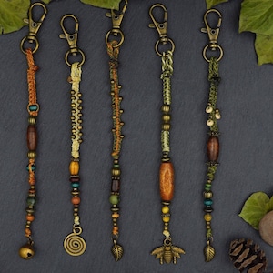 Llavero bohemio de macramé con colgante de naturaleza colorida, llavero steampunk con piedras preciosas para teléfono móvil.