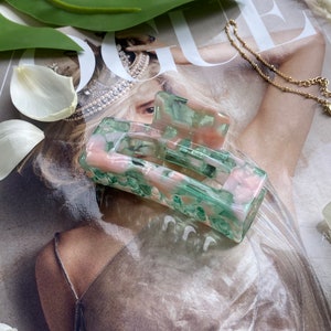 90'S Statement Hair Claw Clip by LADYLUX
