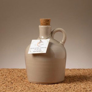 Handgefertigte Keramik Flasche mit höchster Qualität Toskanisches Natives Olivenöl Extra