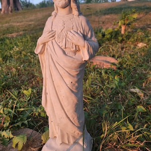 Concrete Sacred Heart Jesus Statue Garden Statue
