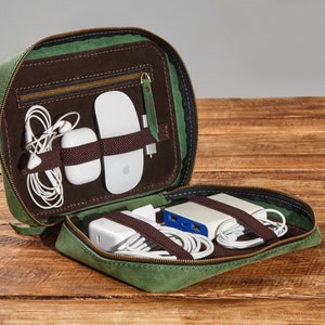 Organizzatore di cavi in pelle, custodia per organizer tecnologico in pelle Premium, borsa per accessori da viaggio, regalo di viaggio personalizzato per fanatici della tecnologia