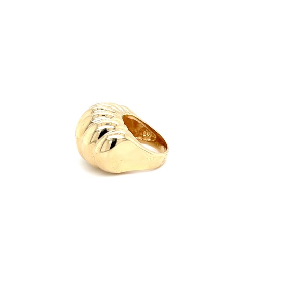 Vintage Solid 14K Yellow Gold Scalloped Dome Ring - image 3