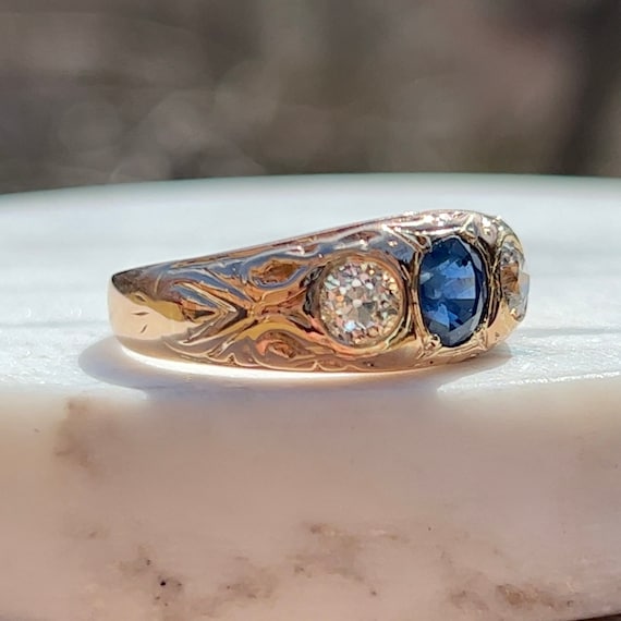 Vintage Sapphire and Old Mine Cut Diamond Ring in… - image 5