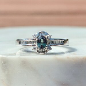 Mark Henry Alexandrite and Diamond Ring in 18K Gold Canada