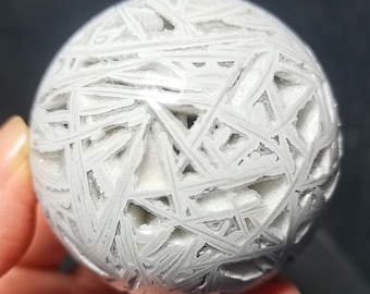 Bol van agaatsteen met geode: natuurlijke gestreepte kalmerende steen, 60 mm