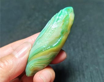 Natural Gobi Agate Stone: Hand Carved Healing Crystal (67x21x20mm