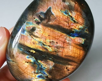 Rainbow Labradorite Heart: Purple Flash Crystal Palm Stone