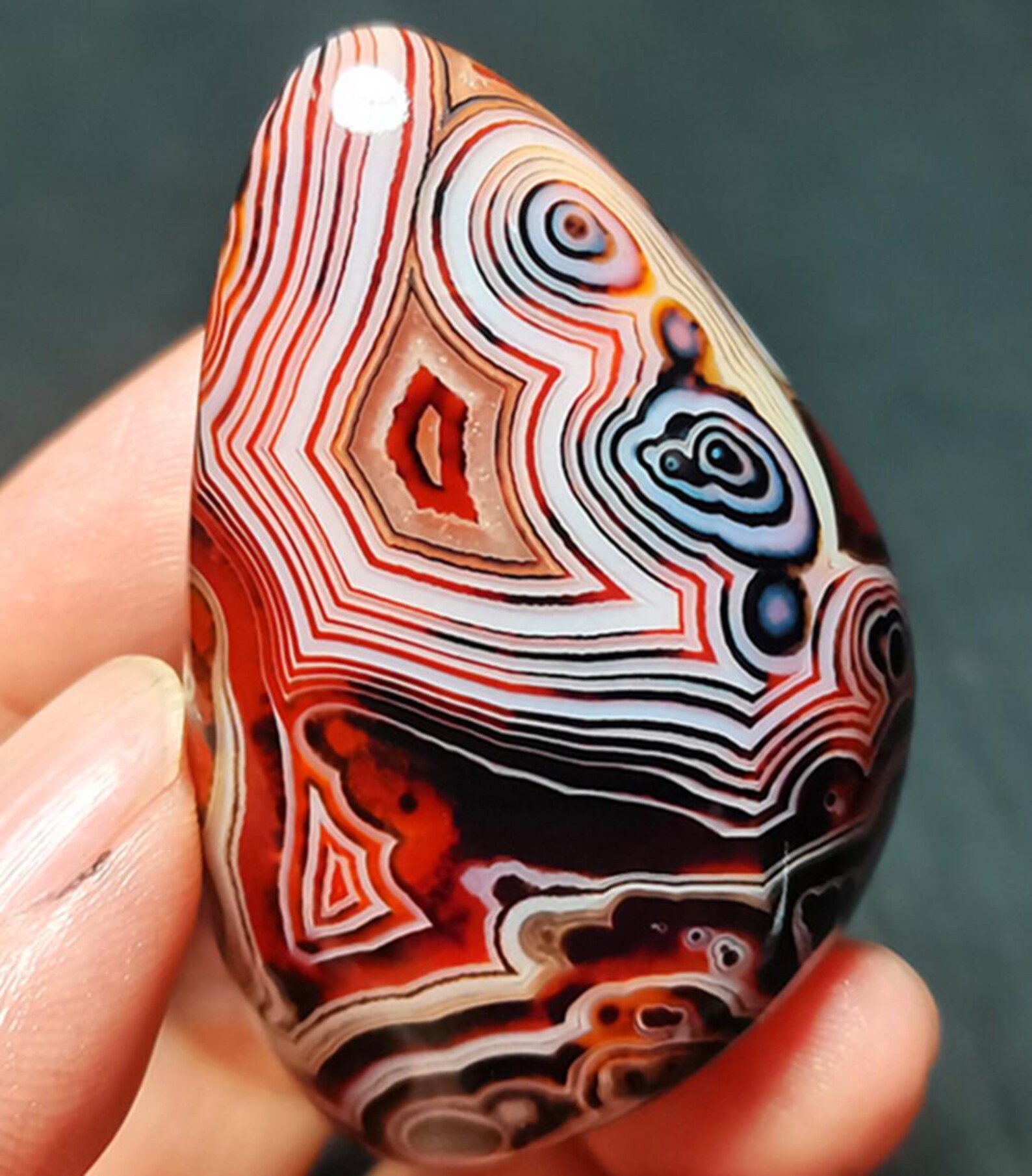 Polished Banded Agate Crystal: Madagascar Healing Stone - Etsy UK