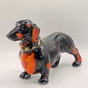 ANITA HARRIS Daschound Dog Figurine