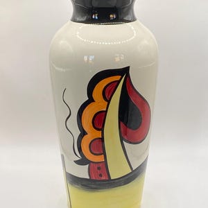 LORNA BAILEY Vase in the &#39;Ravensdale’ Pattern