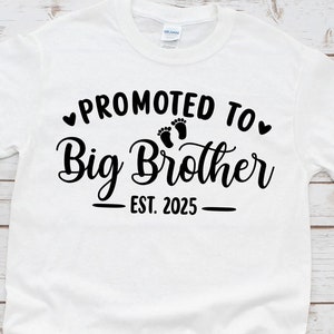 Promu Big Brother Est 2025 Svg, faire-part Big Brother Svg, bébé révélateur Svg, faire-part de naissance