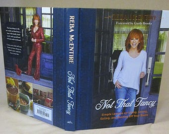FIRMADO Not That Fancy de Reba McEntire Primera edición 2023