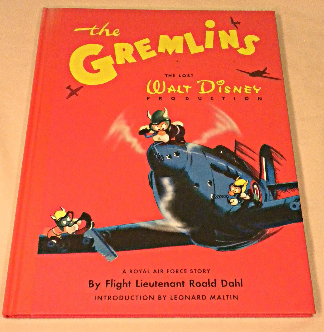 The Gremlins Roald Dahl Illustrated by Walt Disney 2006 Etsy The Gremlins Roald Dahl Illustrated by Walt Disney 2006 Etsy