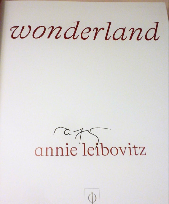 SIGNED, Annie Leibovitz: Wonderland, Annie Leibovitz