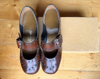NOS Vintage 60s Florsheim Ramblers | Deadstock Brown Mod Mary Janes with Original Box | Size 7 US | Brogue Detail | Free Shipping
