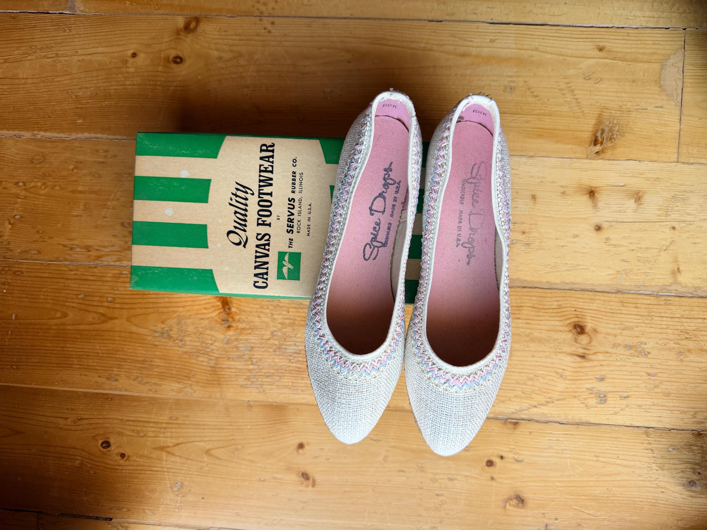 60s Pointed Shoes - Etsy
