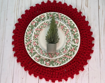 Christmas Placemats, 16" Round Dinner Party Placemats, Round Christmas Placemats, Christmas Dinner Decor, Crochet Doily