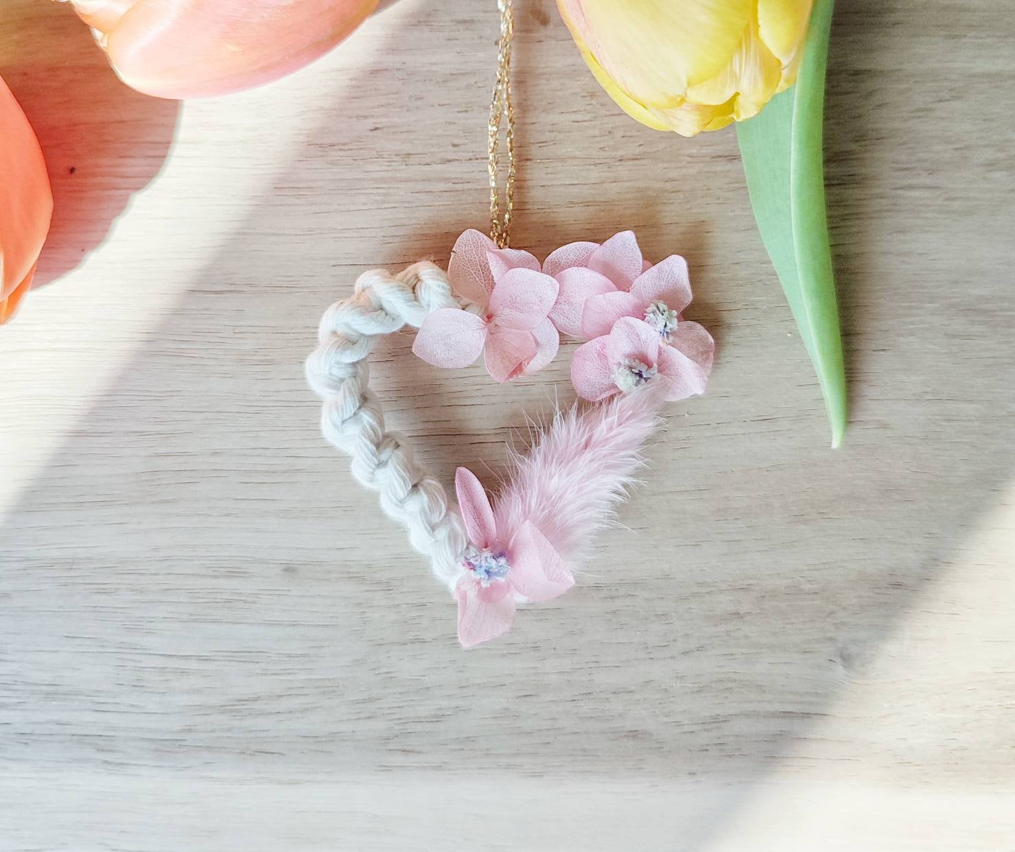 Suspension Charms Pour Rétroviseur en Forme de Coeurs et Fleurs Séchées Pastels