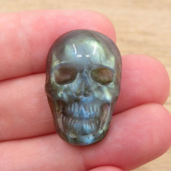 Stunning Labradorite Carved Skull Cabochon 6.35g  28.8mm x 18.7mm