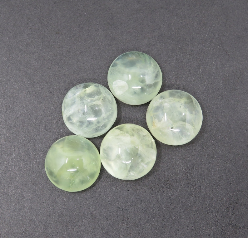 Seconds - 5 Round Green Prehnite Cabochons 5.27g 11mm, Loose Gemstone Lot bild 1
