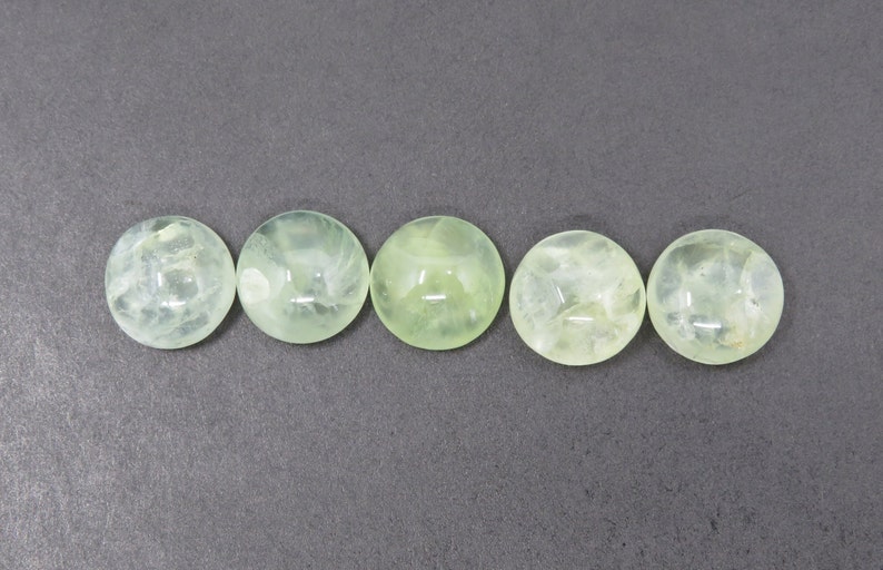 Seconds - 5 Round Green Prehnite Cabochons 5.27g 11mm, Loose Gemstone Lot bild 7
