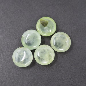 Seconds - 5 Round Green Prehnite Cabochons 5.27g 11mm, Loose Gemstone Lot bild 8