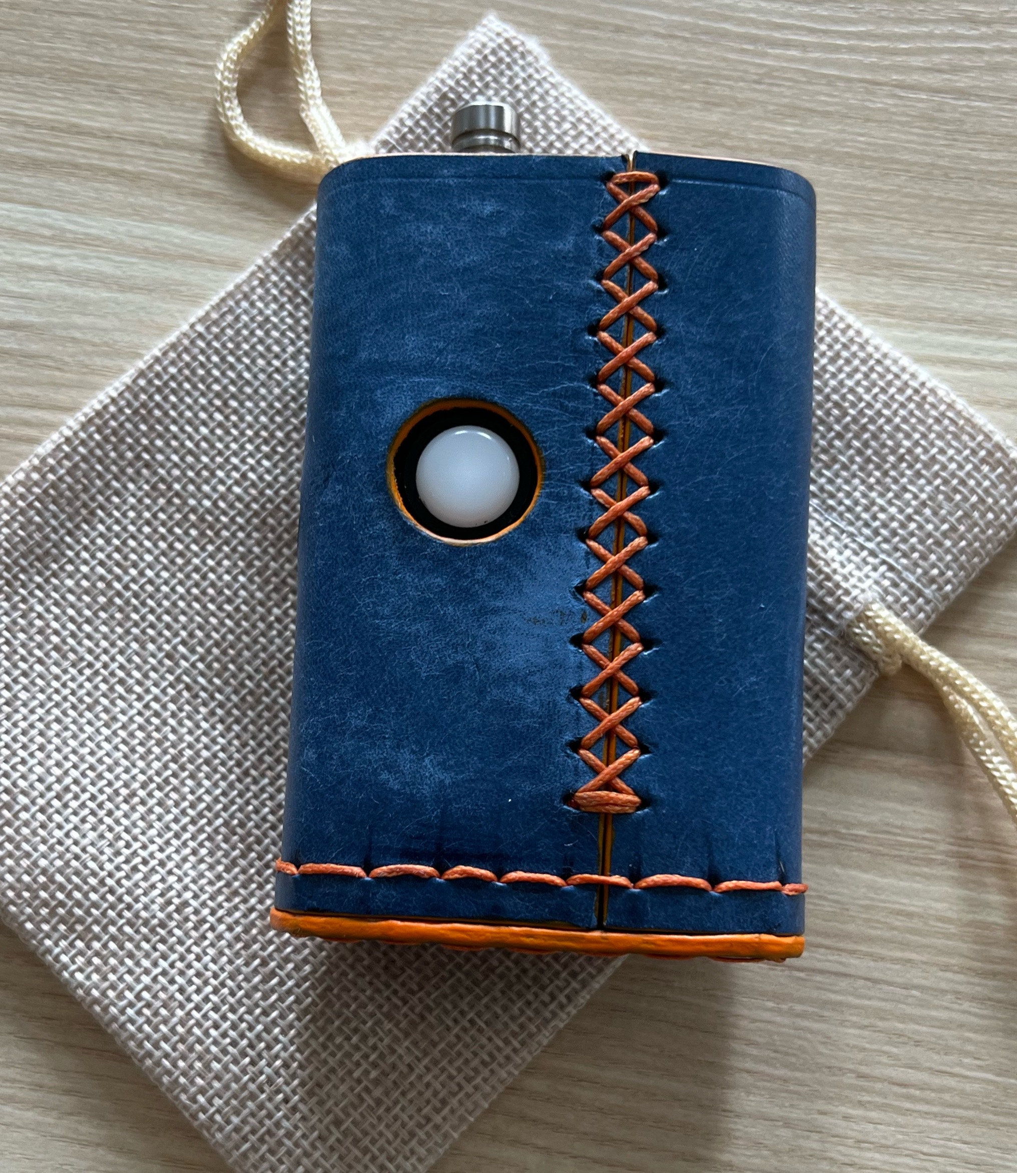 elfbar nachfüll pod läuft aus Vape holster