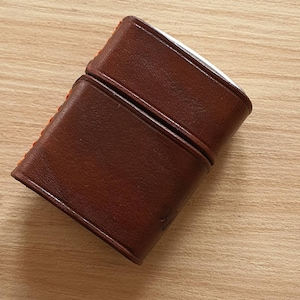 Custodia in pelle marrone/custodia per Zippo/compatibile con accendino Zippo/fatto a mano/cucito a mano