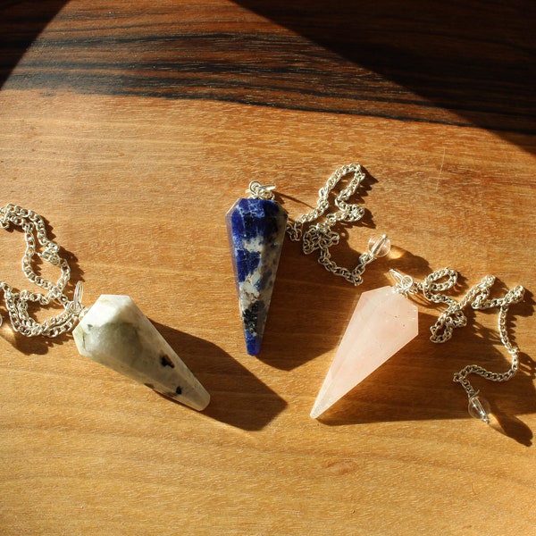 Pendule Quartz Rose , Sodalite ou Labradorite Blanche