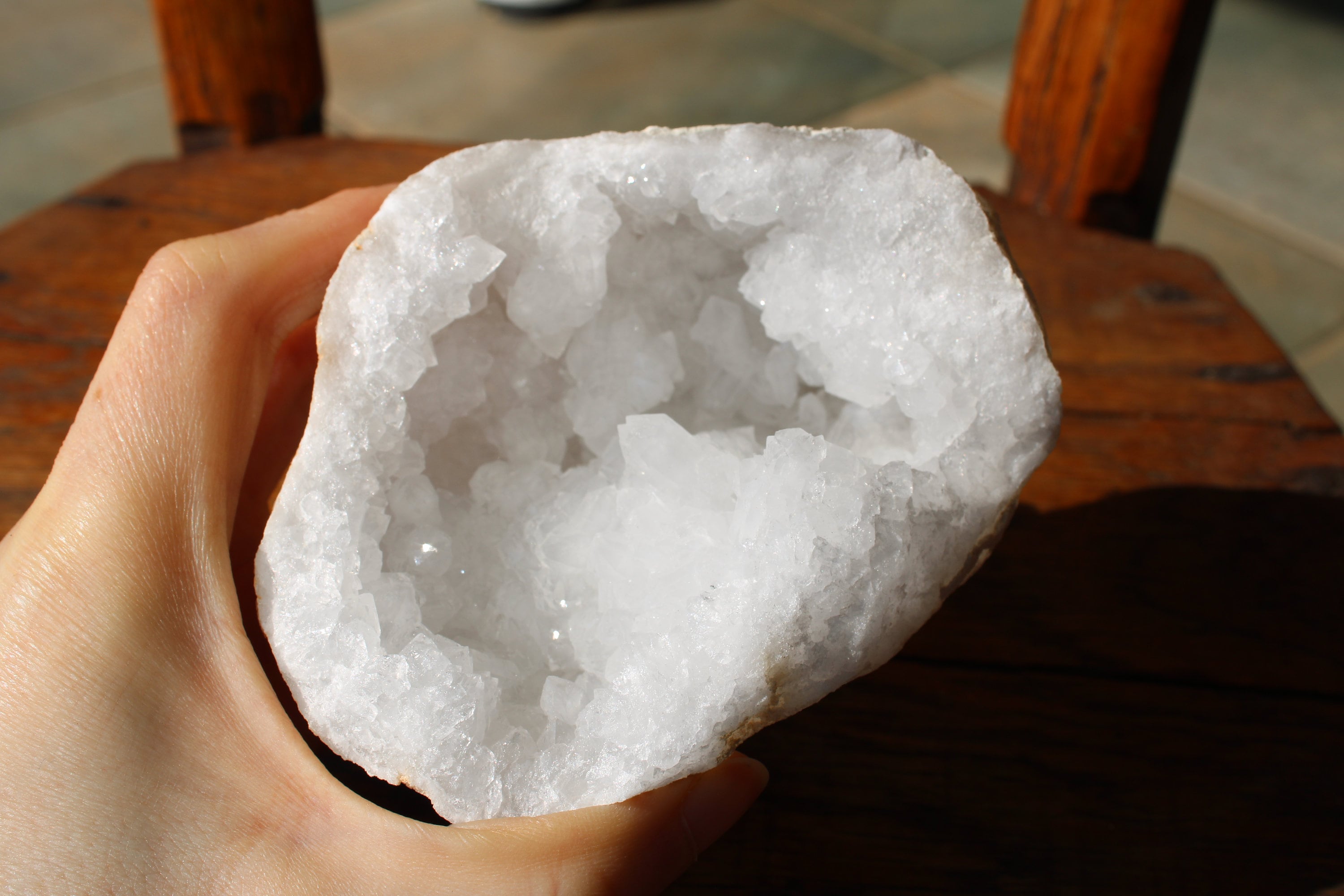 Demi Géode Cristal de Roche - Lumière & Rechargement