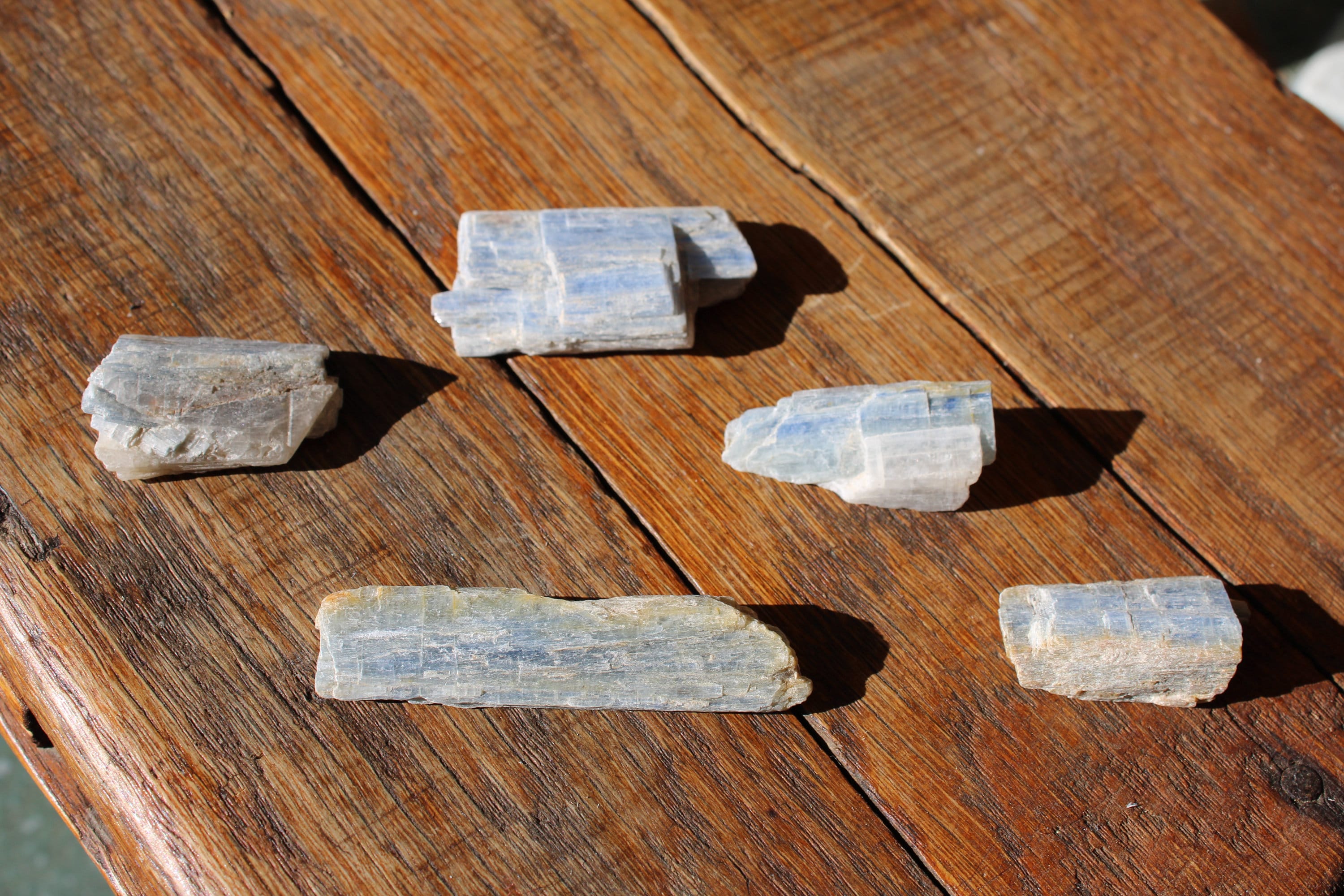 Cyanite, Disthène, Kyanite Bleue Brute - Purification d'energie & Communication