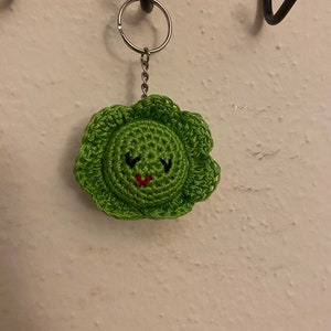 Adorable petit porte-clés au crochet Laitue - Pâques, « Fête des mères » fait main - Parfait pour les cadeaux - Décoration d&#39;intérieur - Accessoires