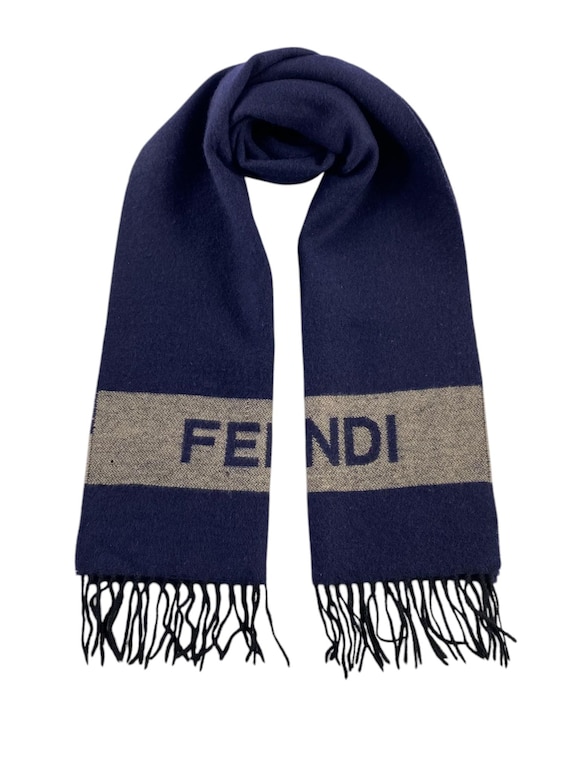 Hana^ᴗ.ᴗ^ FENDI マフラー Hana^ᴗ.ᴗ^ FENDI マフラー Hana様専用^ᴗ.ᴗ^ FENDI マフラー
