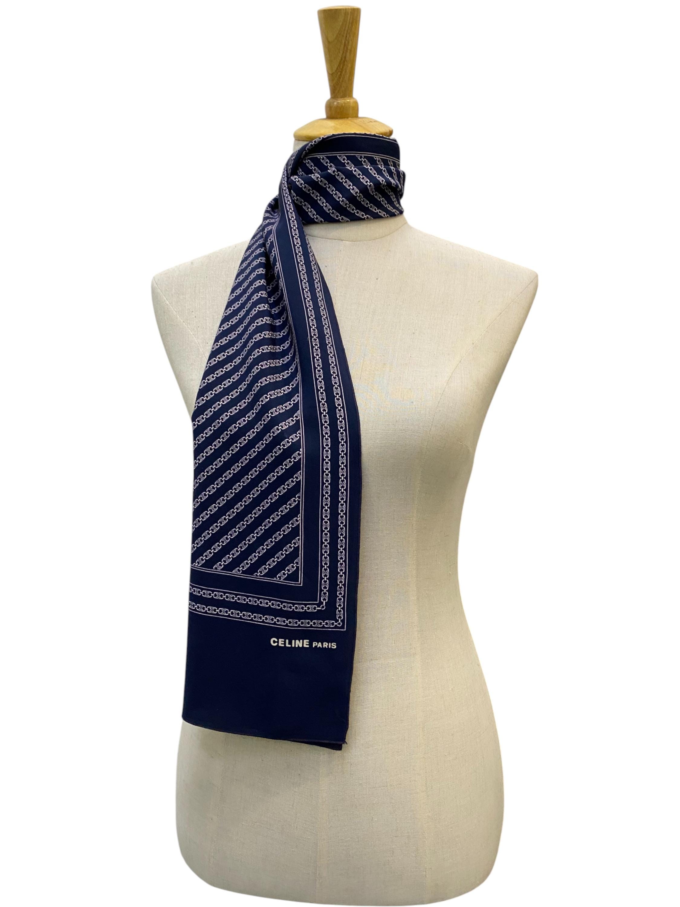 Foulard Carré En Soie CÉLINE Vintage 54x57 Cm - Bleu - Occasion Bon état