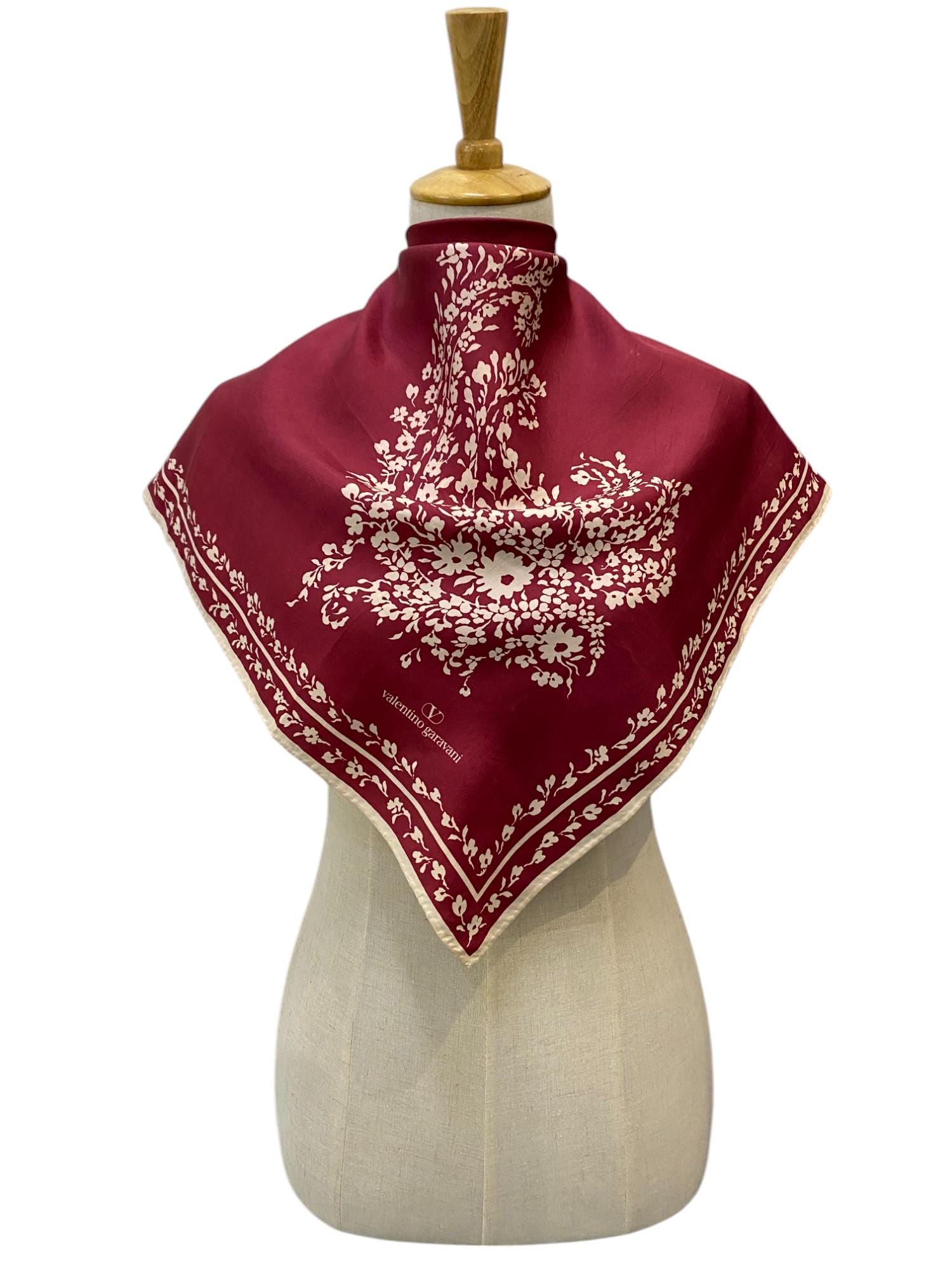 い*ー様 Valentino Garavani ストール Vintage Valentino Garavani Silk Scarf, Valentino Garavani Muffler