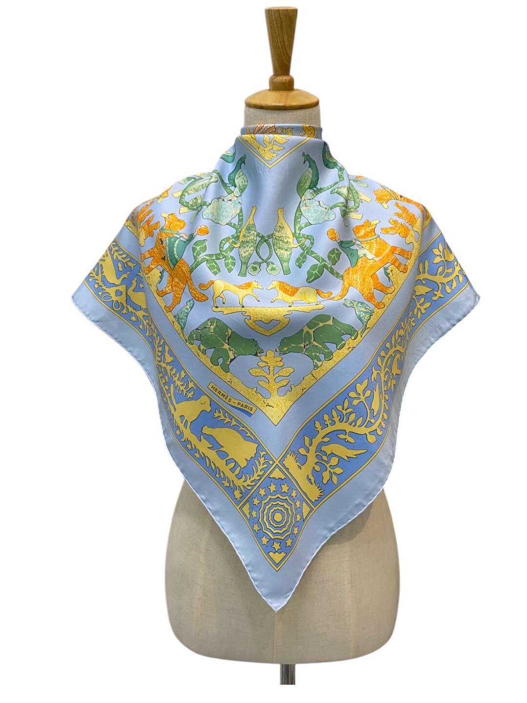 Foulard Hermès Vivendi En Soie Orange - Occasion, Thème Groupe Vivendi