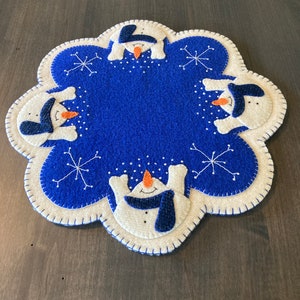 Snowman penny rug candle mat