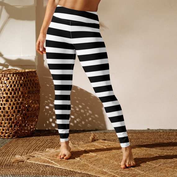 Horizontal Striped Leggings for Yoga Workout, Black and White