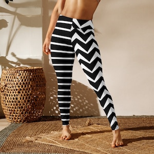 Asymmetrische gestreepte legging, hoog getailleerd, workout, yogabroek, superzacht, premium kwaliteit, rekbare panty, must-have activewear voor vrouwen
