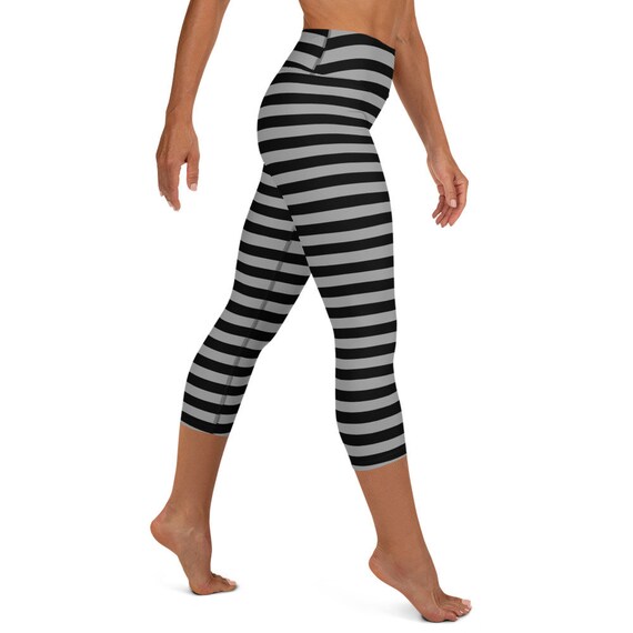 Horizontal Striped Capri Leggings for Yoga and Workout High