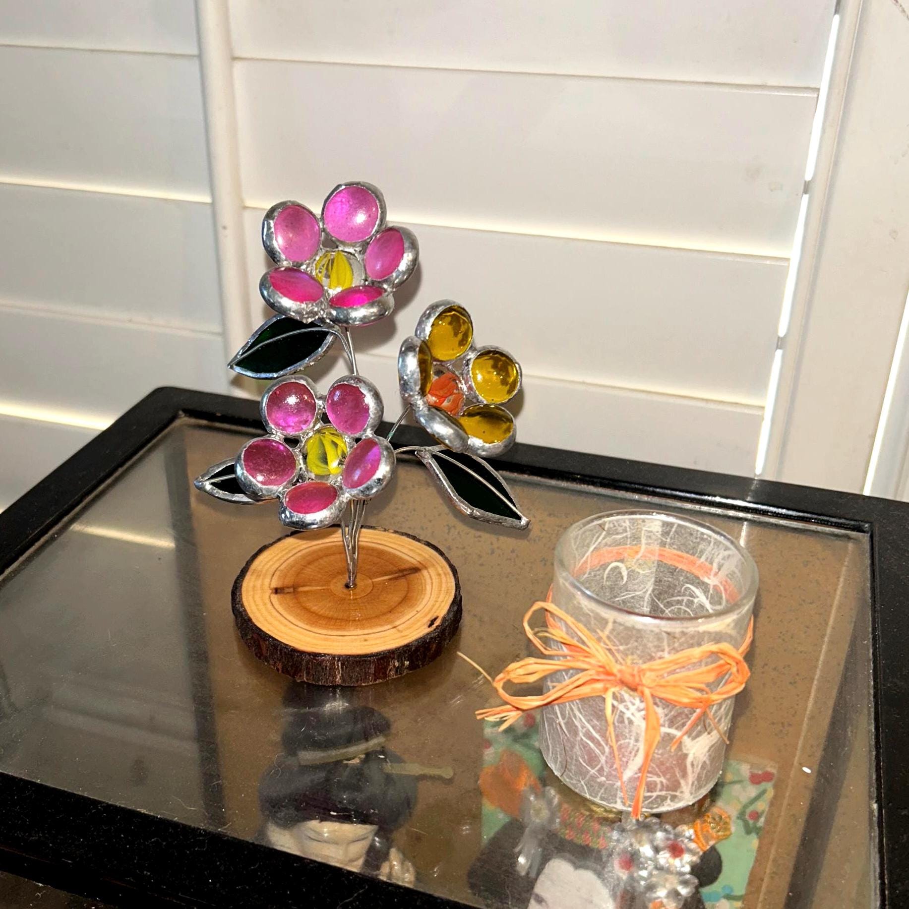 手作りステンドグラスの花の彫刻：木製ベース風変わりな装飾、3つ購入