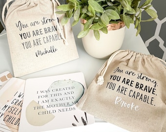 Ensemble de cartes d’affirmation de maternité motivationnelle avec sac à cordon et boîte-cadeau | affirmation positive | motivation maman | affirmer les cartes