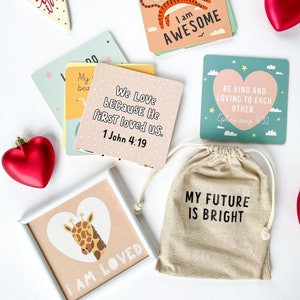 12 tarjetas de afirmación basadas en la fe para niños. Ideales para baby shower, regalos de cumpleaños, regalos para bebés, primer cumpleaños y regreso a clases.